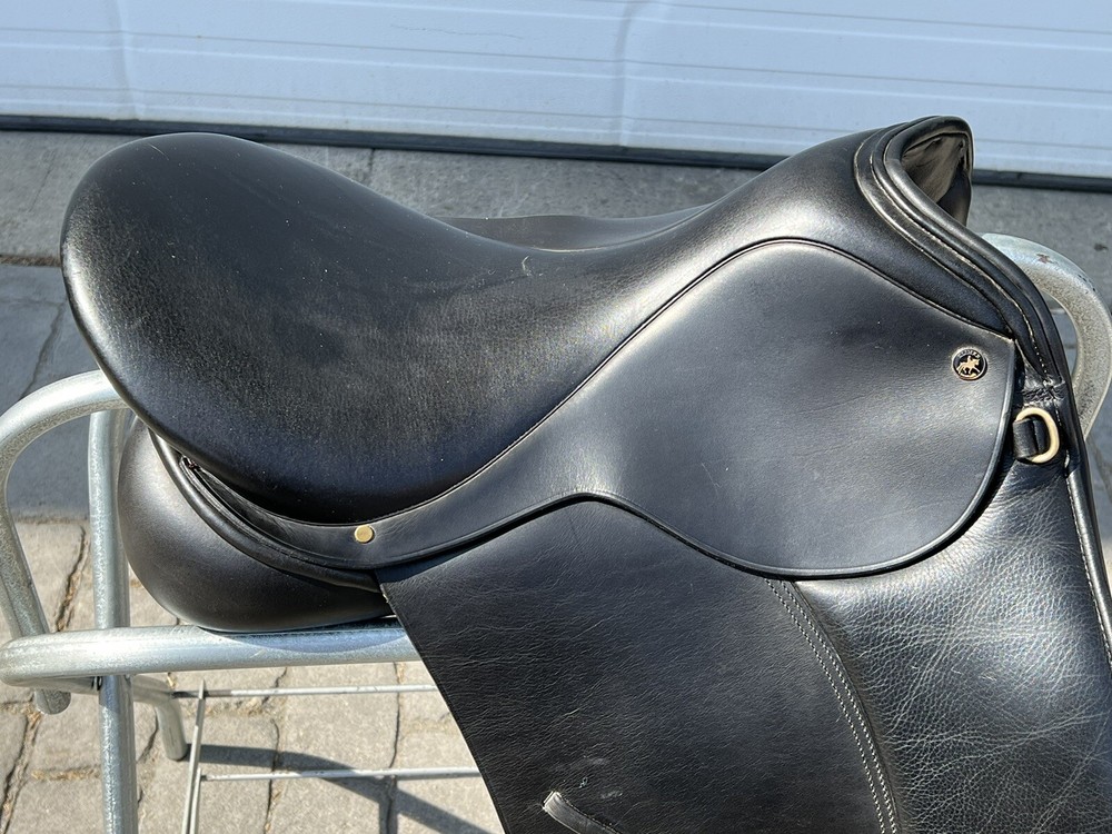 Klimke 17.5" Dressage Saddle