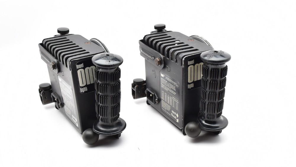 Lowel Omni Light Set of Two Lights (#12223)