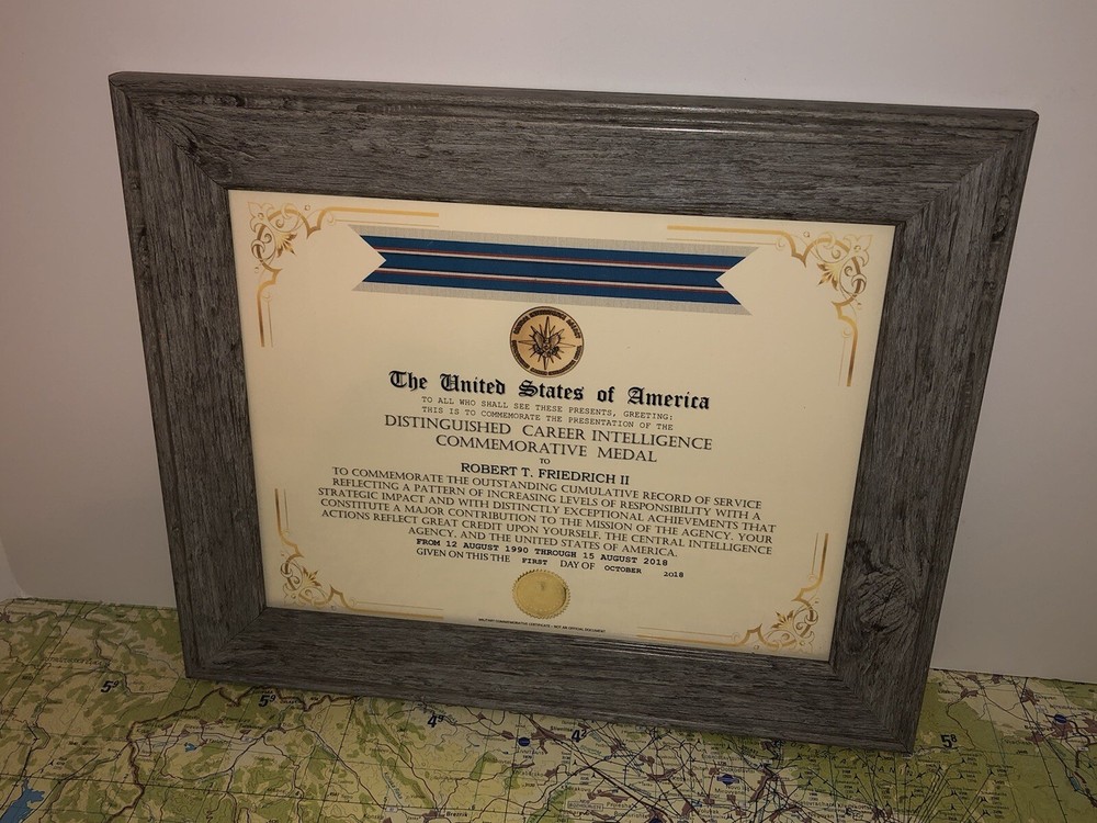CIA - DISTINGUISHED CAREER INTELLIGENCE COMMEMORATIVE MEDAL CERTIFICATE Type-1