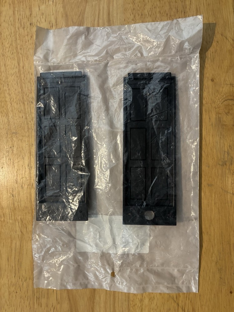 International Switch Dashboard Mounting Plate 1659929C2 READ DESCRIPTION