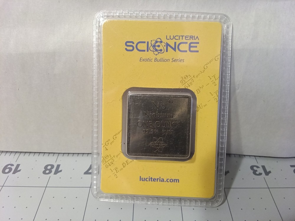 1 oz Niobium Bar Luciteria Science