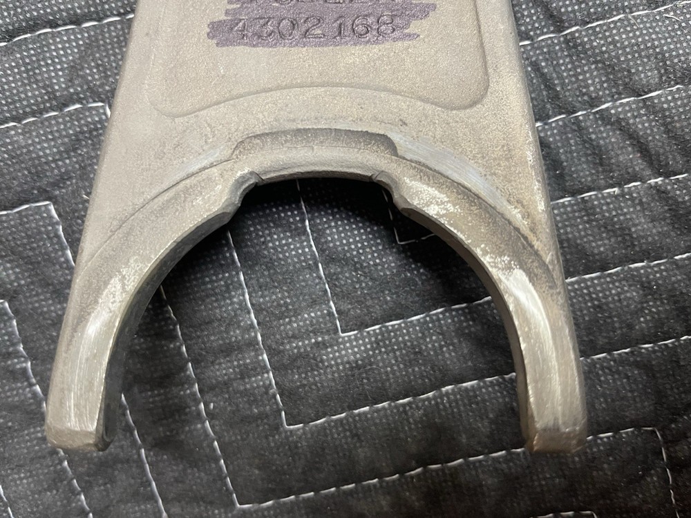 Part #4302168 SHIFT FORK USED Eaton Fuller