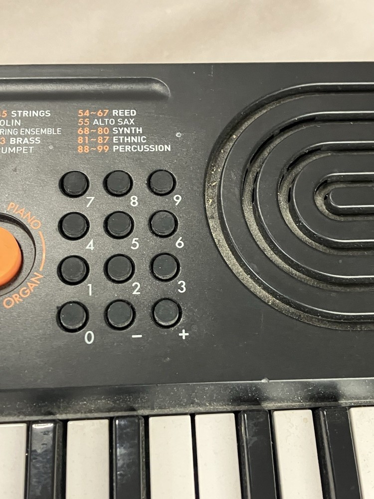 Casio SA-76 44-Key Mini Keyboard/ No Battery Cover