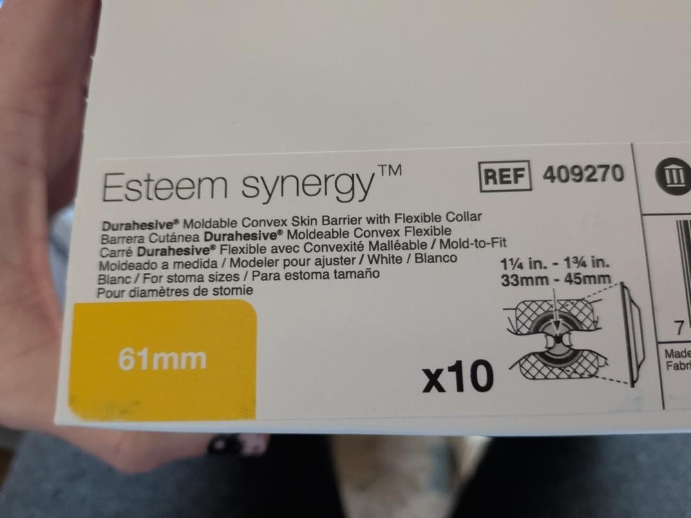 Convatec Esteem Skin Barrier 409270 - 2 full, 1 partial