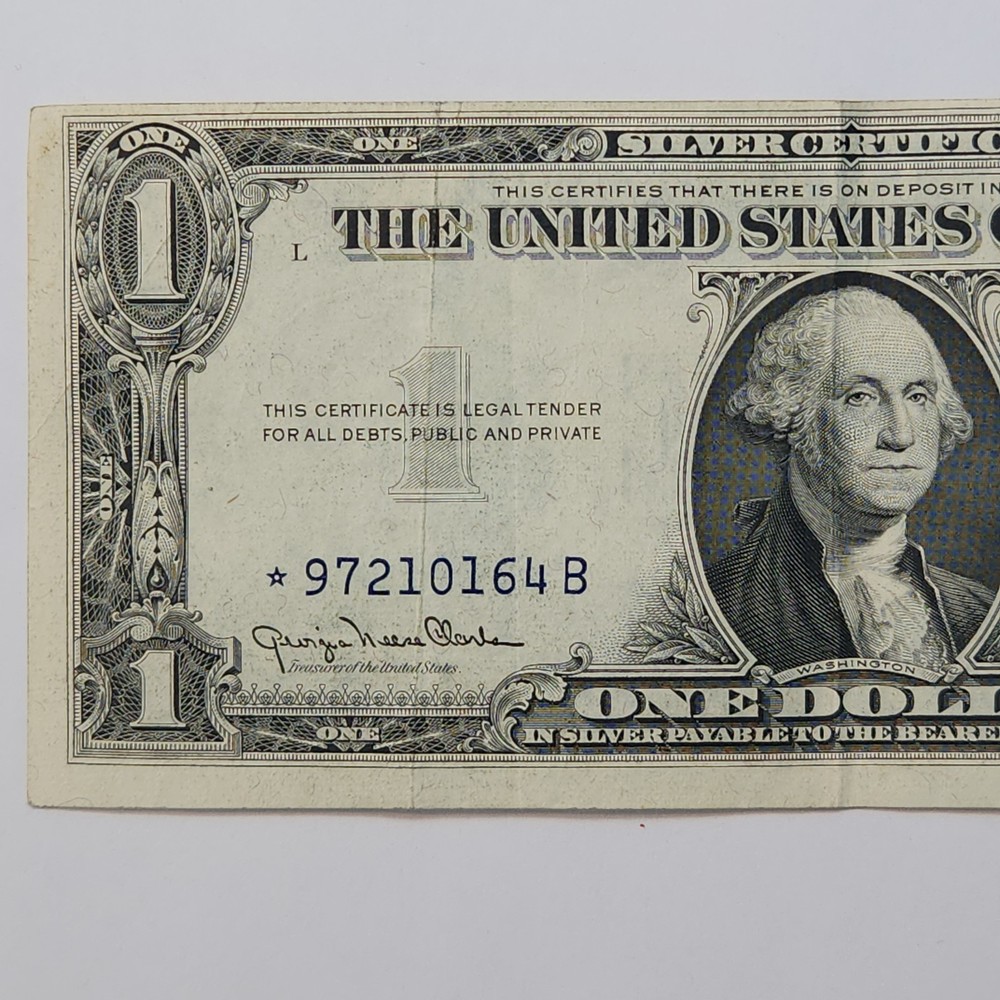 1935-D $1 Dollar Bill Silver Certificate STAR Note - ST-AK2
