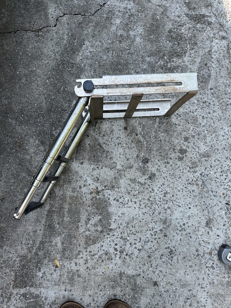 Stainless Steel Extendable 3 Step Concealed Platform Telescoping Boat Ladder