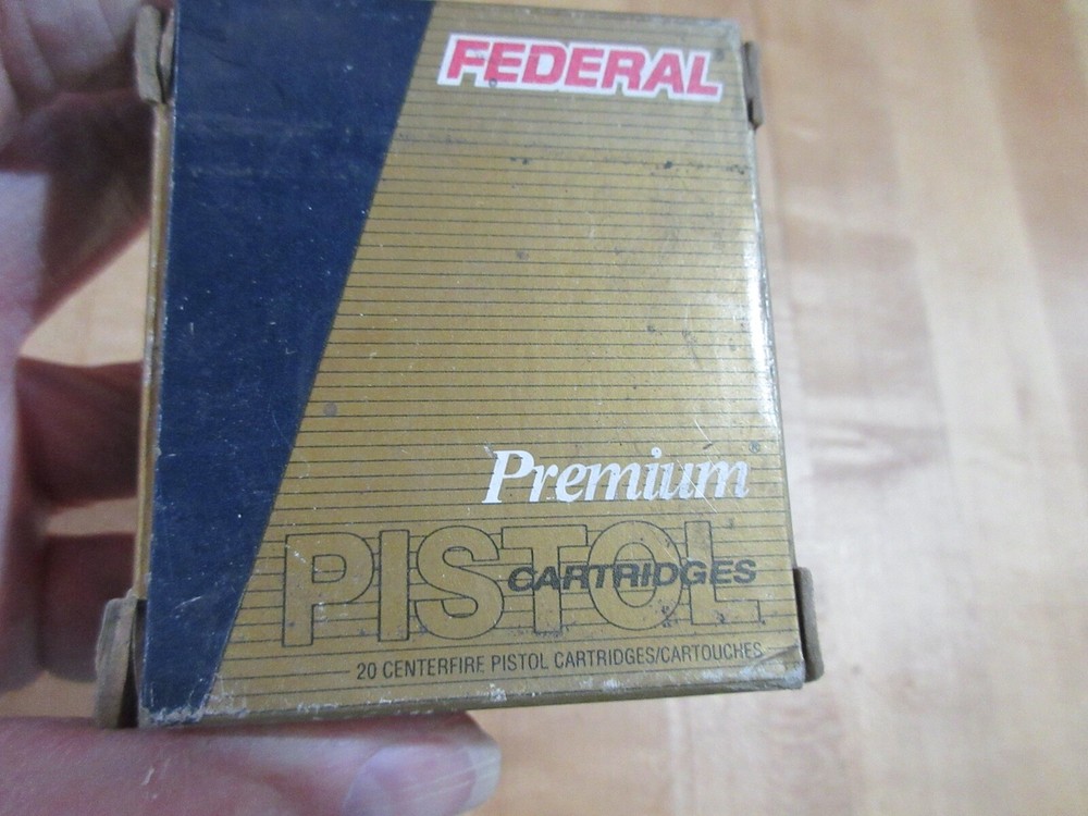 Empty Ammo Box Federal Premium 32 auto with insert (w17) # 110