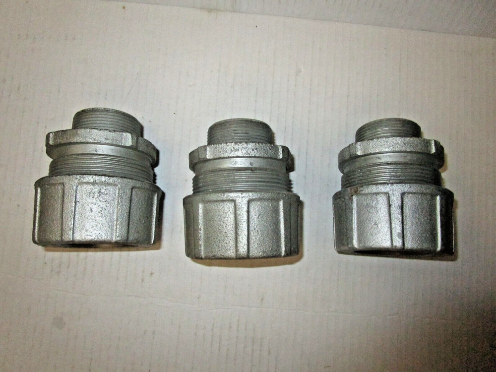 (3) CROUSE-HINDS 5478-B,2" THREAD CONDUIT FITTING