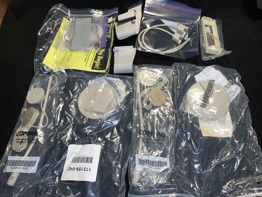 2 COMPAQ 142844-001 Microphone New in Original Package & miscellaneous computer