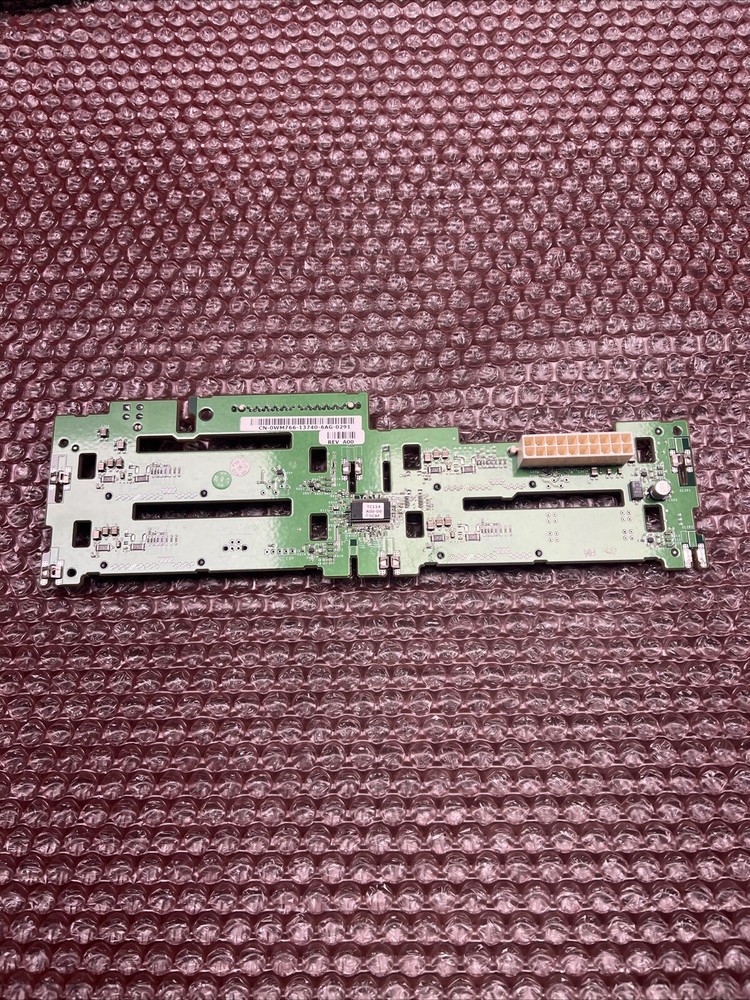 Dell PowerEdge 2950 SAS Backplane Board 0WM766