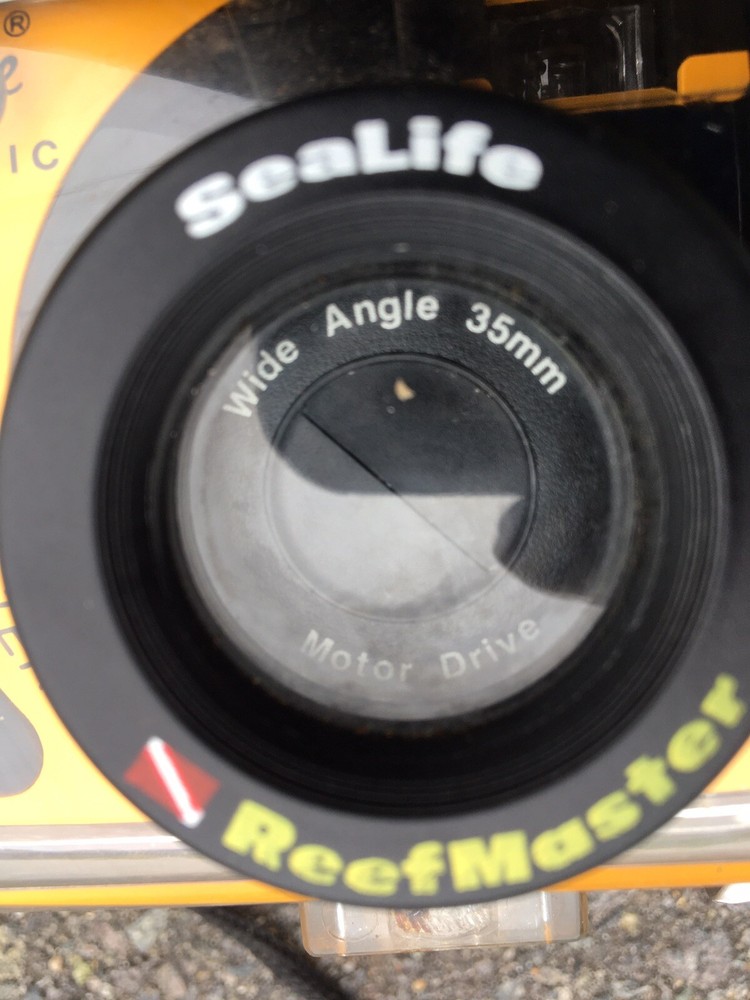 Sealife Reefmaster SL52001 Automatic 35mm camera and waterproof case