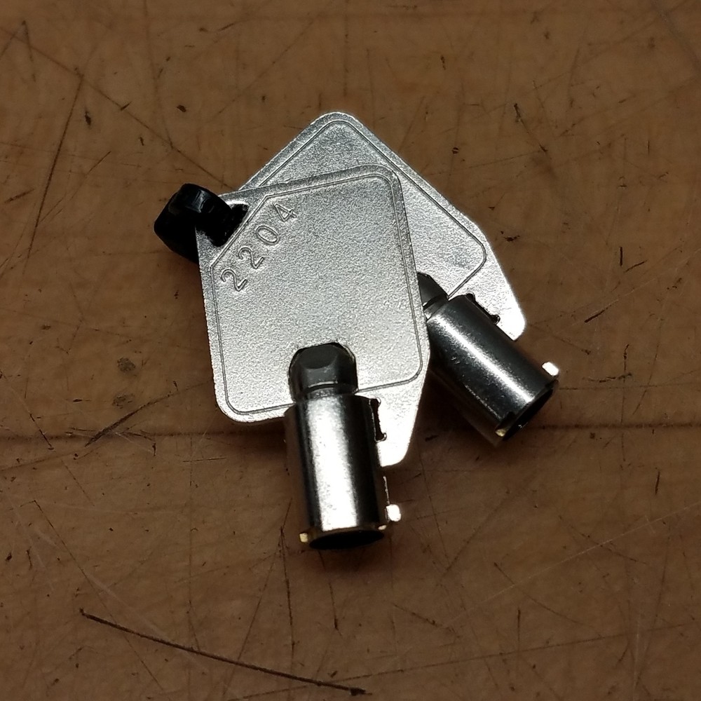 Lot Of 2 - Omnicell 2204 Key - USED