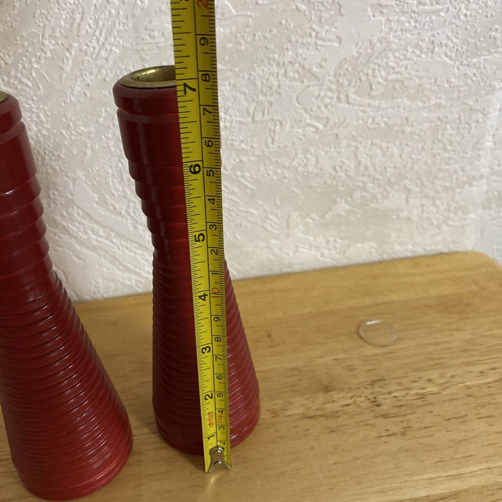 One pair of Dixie bobbins red