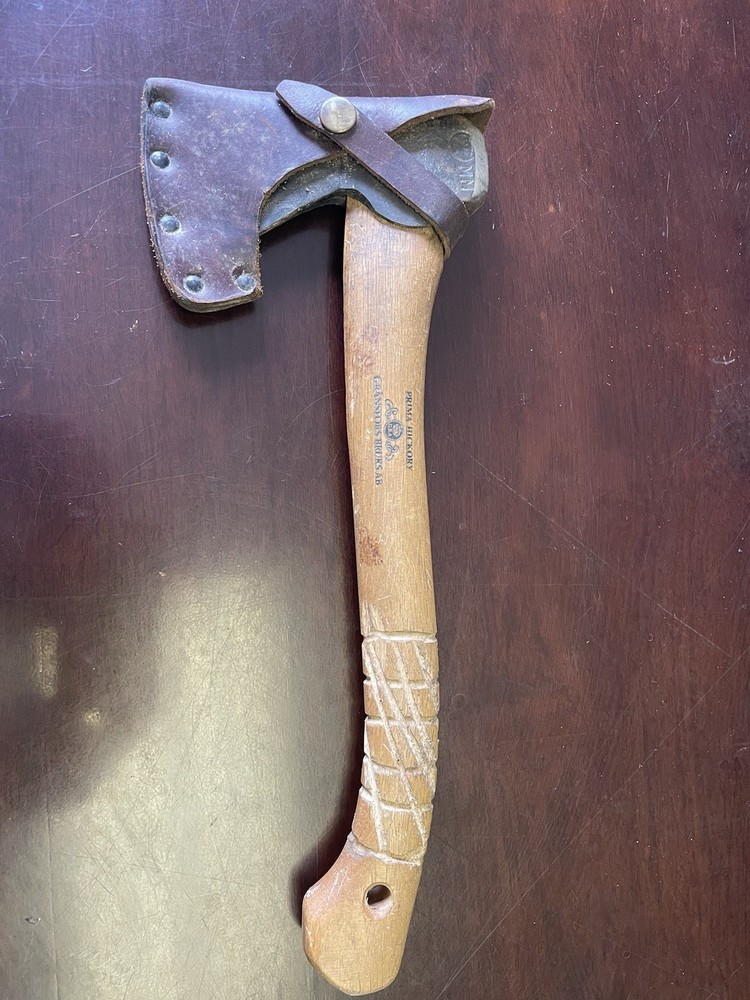 gransfors bruks AB axe with sheath