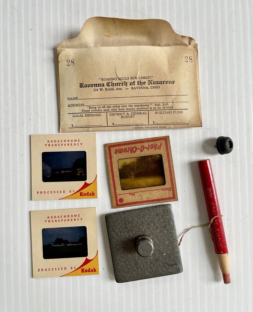 Vintage La Belle Model 500 Automatic Slide Projector, Powers On