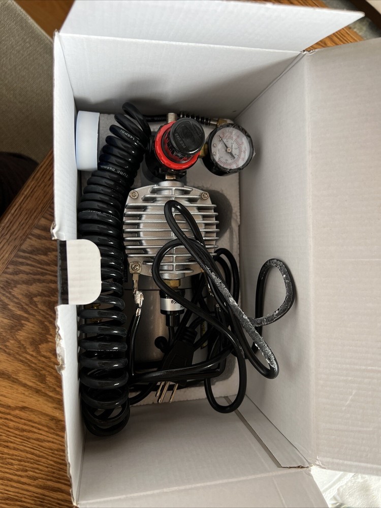 Central Pneumatic Compressor And A320 Airbrush