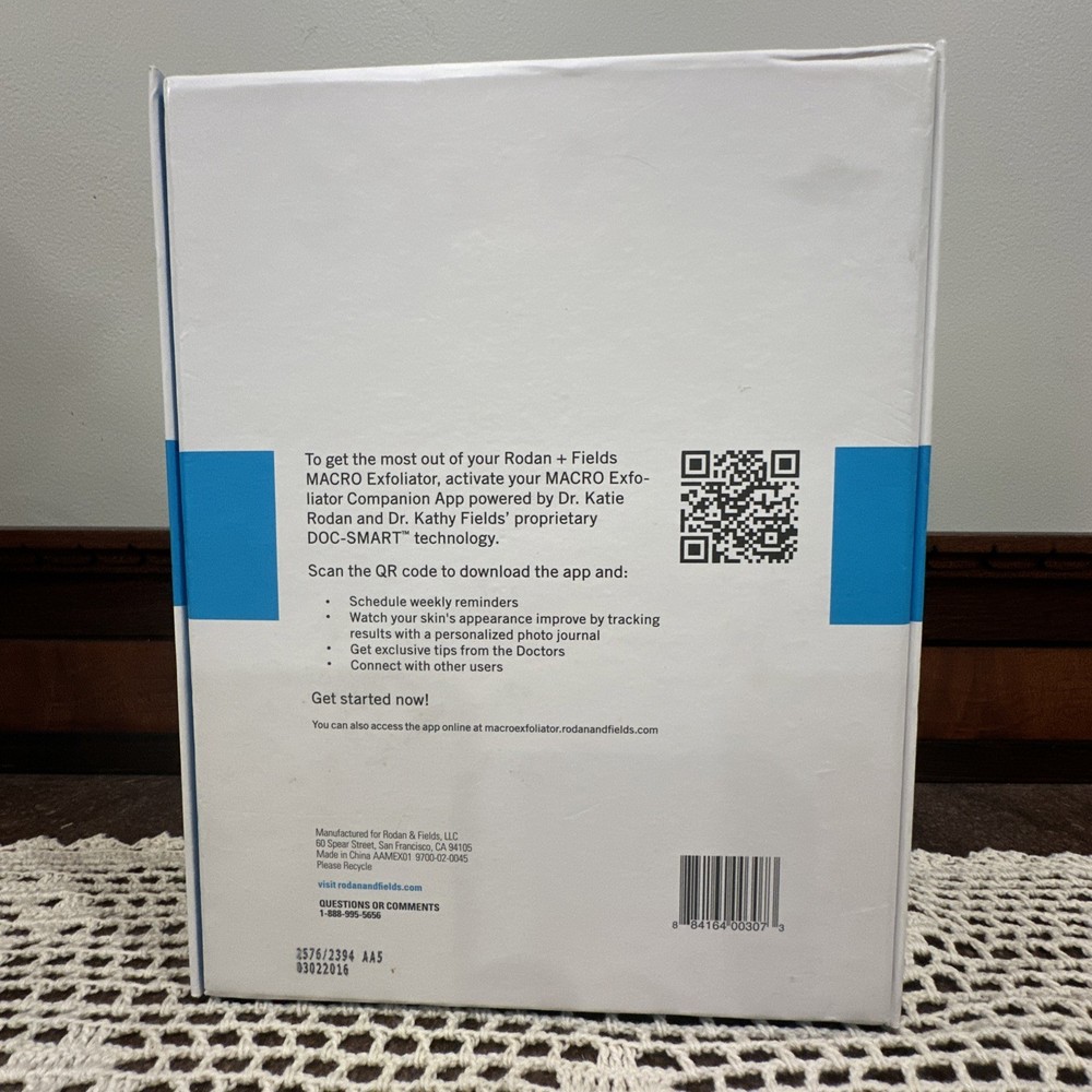 Rodan + Fields Redefine Macro Exfoliator Device With User Guide & Accessories