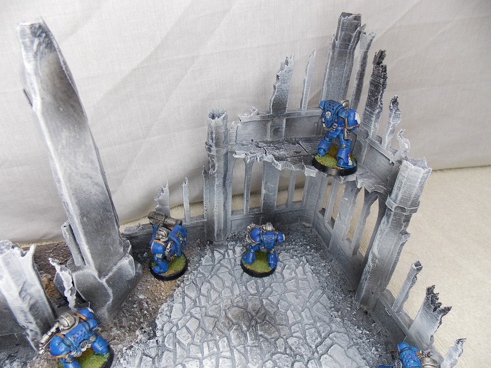 WARGAMING TERRAIN PAINTED BUILDING