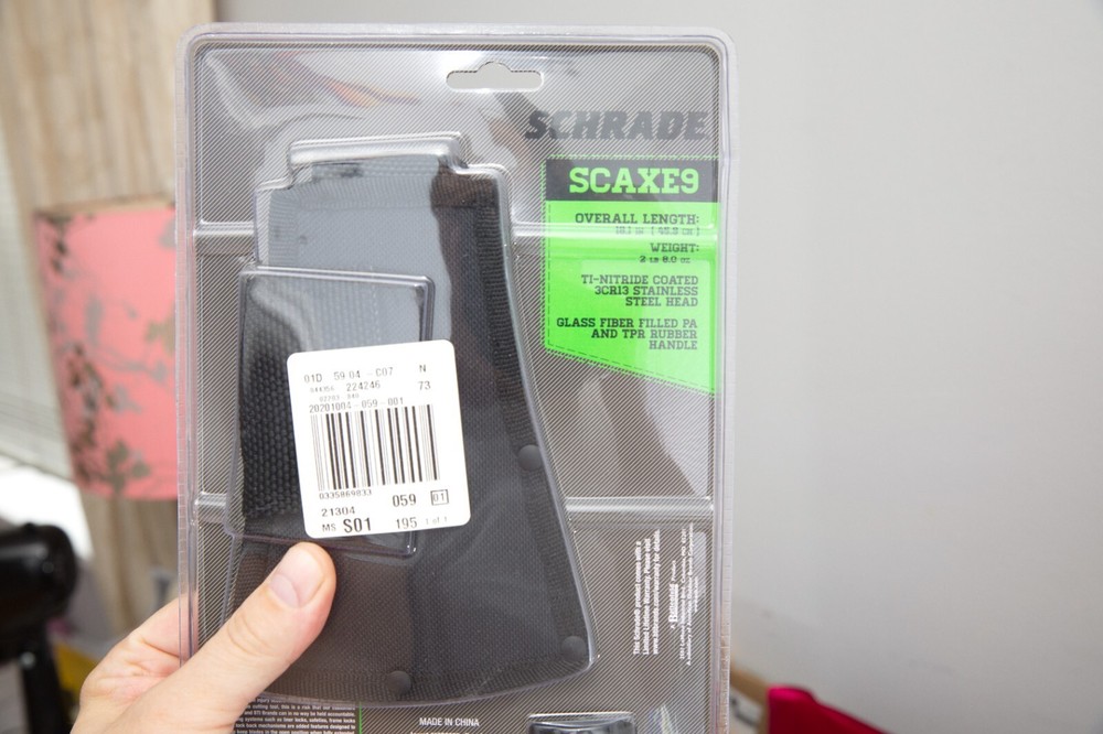 Schrade SCAXE9 Hatchet With Cover