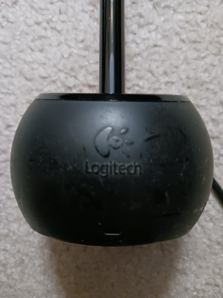 Logitech QuickCam Orbit MP Webcam V-UAY22 with 1.3 MP, Mic & 6ft USB Cable