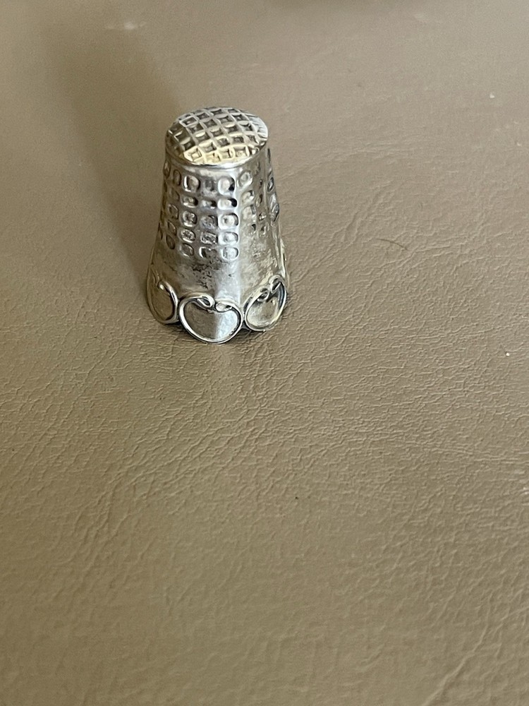 Vintage Sterling Silver Thimble (W21)