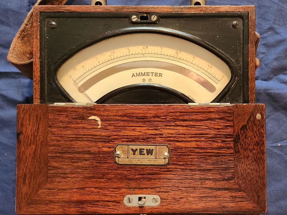 YEW Voltmeter MP2 Tokyo Japan Electrical