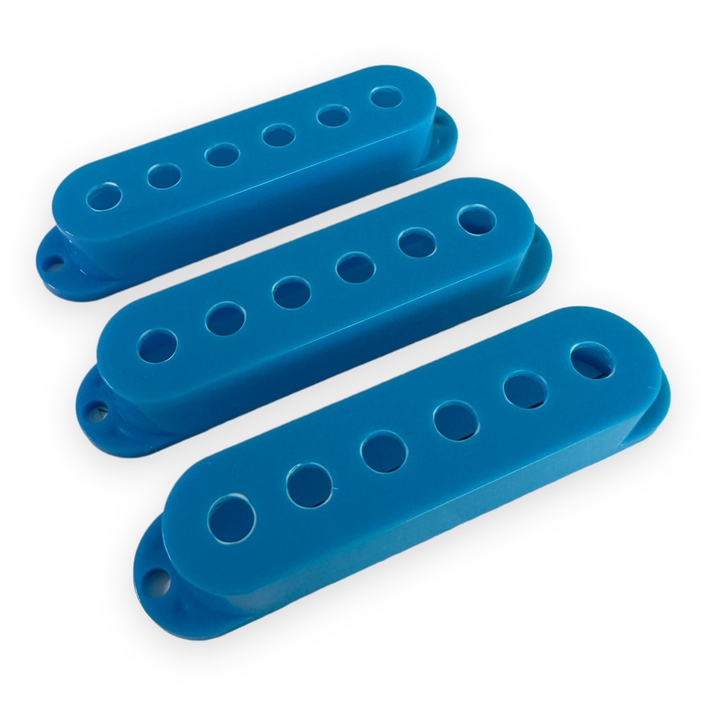 Single Coil Pickup Covers, Light Blue, Vintage (52 mm) Spacing