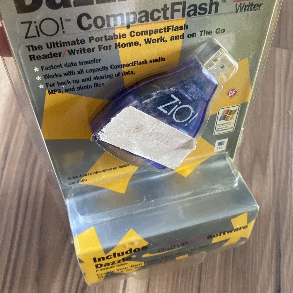 Dazzle CompactFlash Reader/Writer Digital Media Reader Software DM-8500 NEW