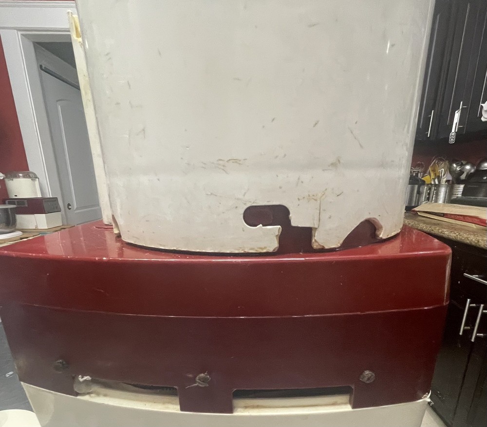 Robot Coupe R2 Processor , Tested includes bowl & two blades