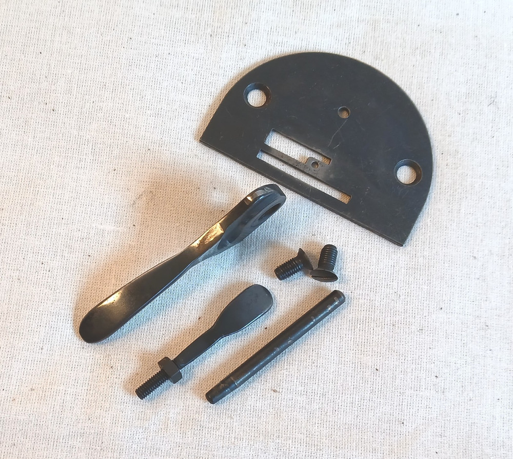 Singer Sewing Machine 15-91 BLACKSIDE Parts