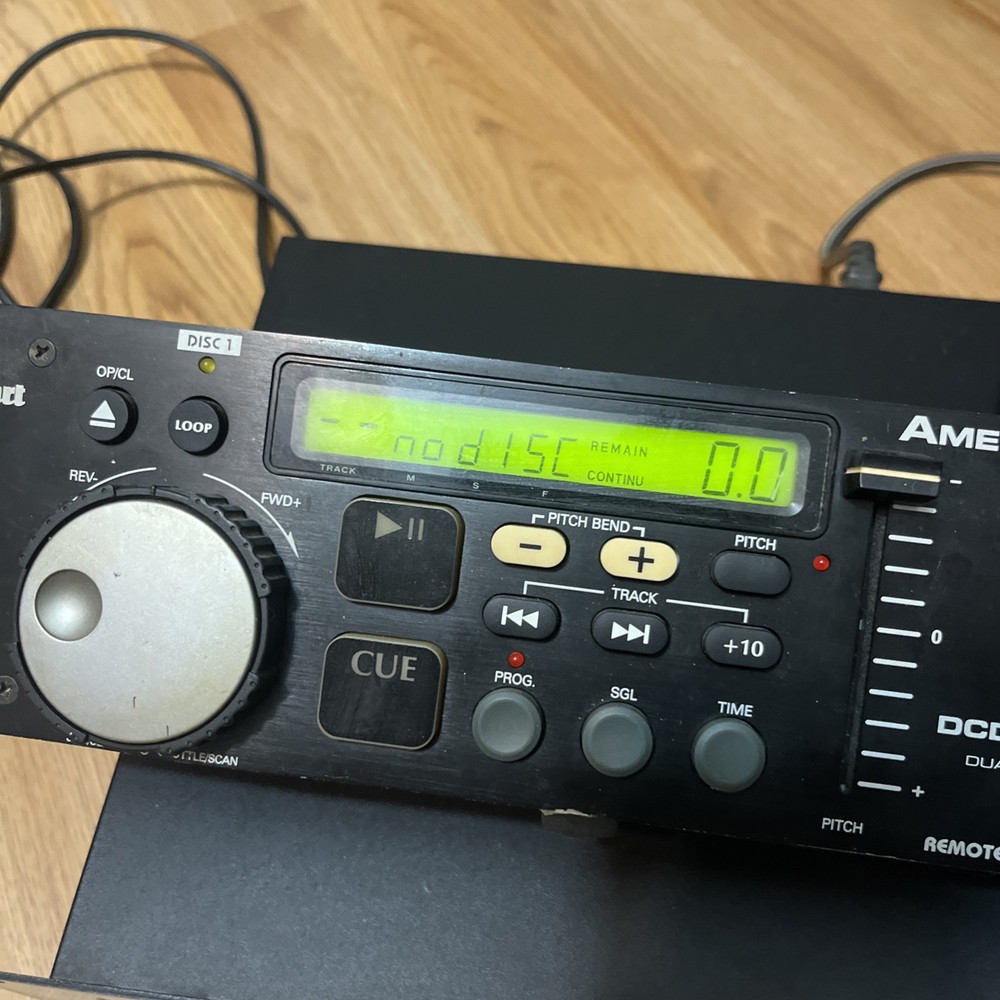 American Audio DCD-PRO210 - PLAYER UNIT Working Condition