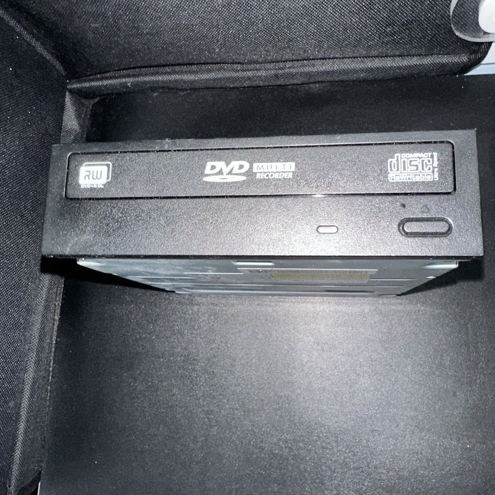 Sata CD DVD Internal 5.25 Drive Model DH-16AASH Philips Tested