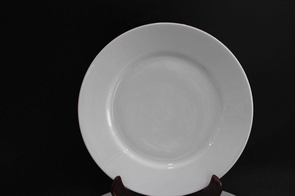 Crate & Barrel CBL20 All White 6 Dinner Plates 11 1/8"