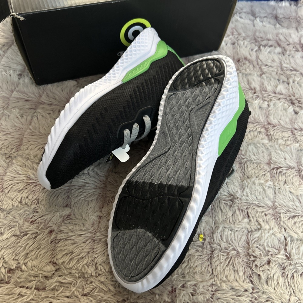 Champion 9 Boy Weight Training Sneaker Size 3