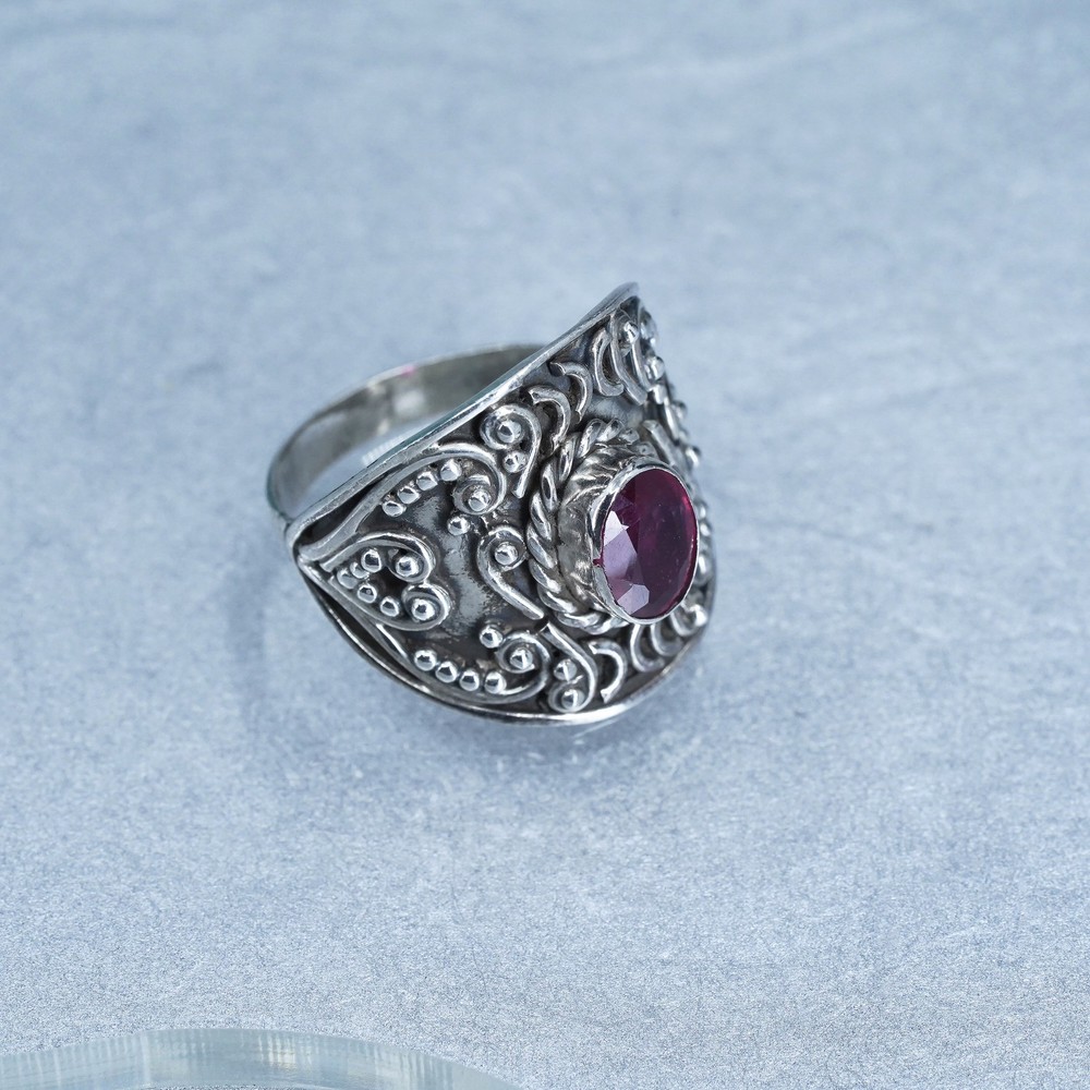 Size 8.25, vintage Sterling 925 silver handmade bali ring with ruby