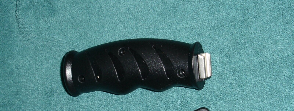 PROFESSIONAL LED-5010 VIDEO LIGHT Versatile hand held vs COLD shoe mount