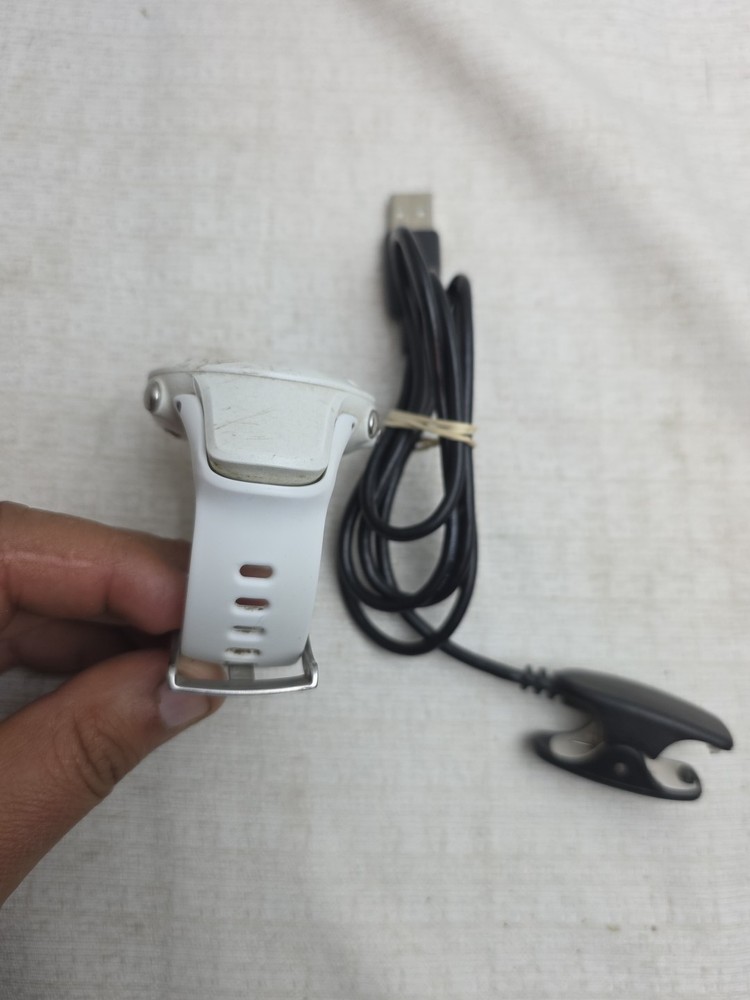 Suunto ambit 2 R white.