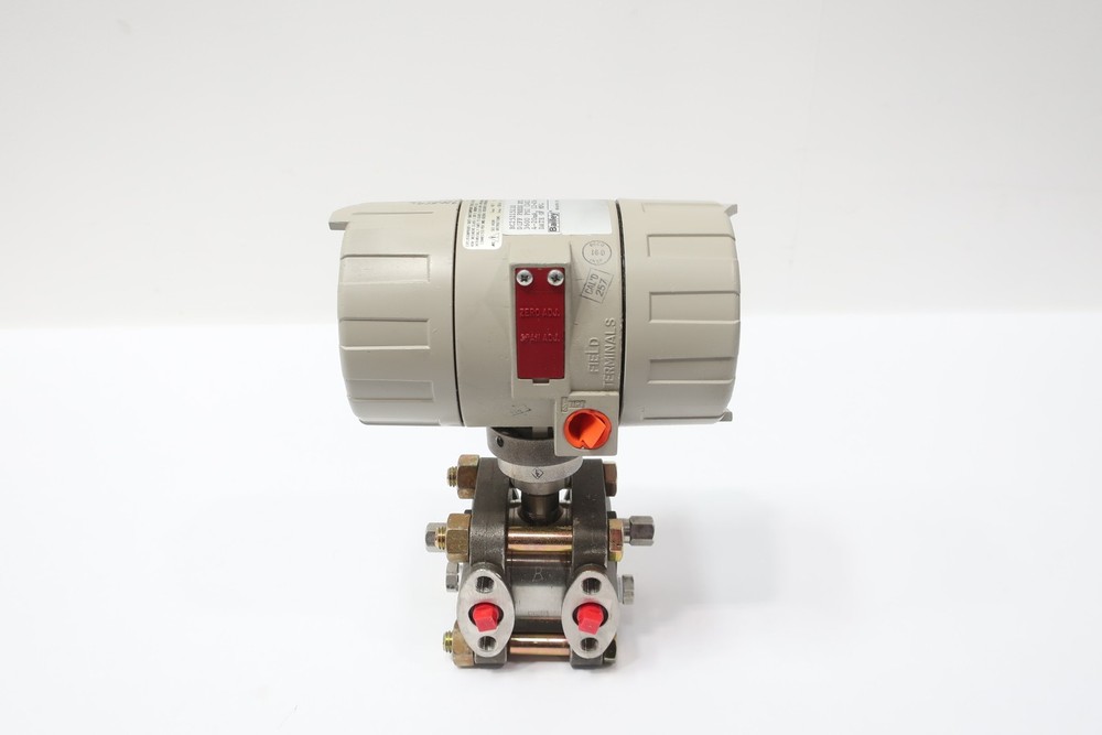 Bailey BC25215110 Differential Pressure Transmitter 3600psi 12-42v-dc