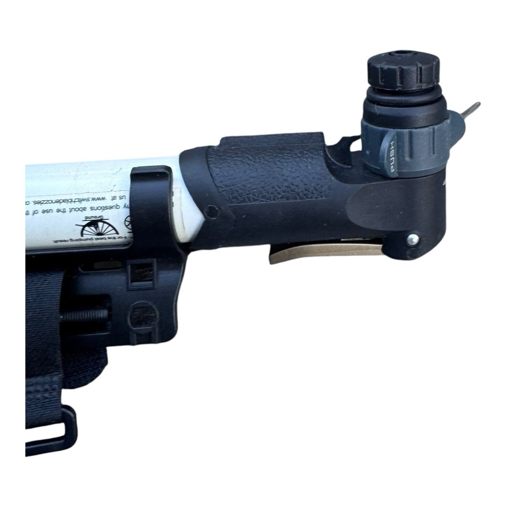 Schwinn Air Sport Plus frame pump