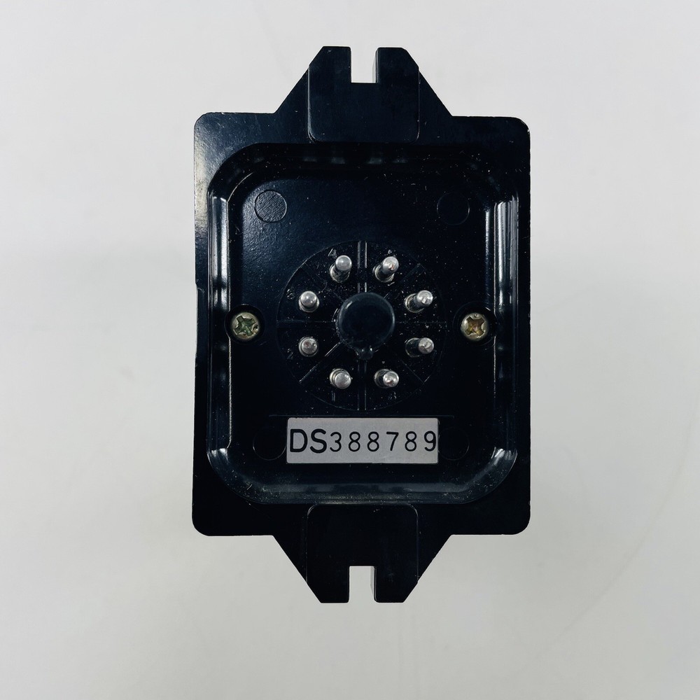 Omron DTS Solid State Timer 0-10 SEC 100VAC (Used)