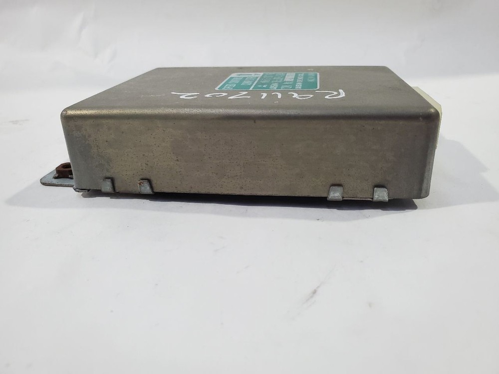 1987 Chrysler Conquest OEM Speed Control Module mb510816
