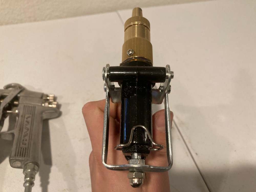 Vellade gravity-feed spray gun + High Pressure Water Spray