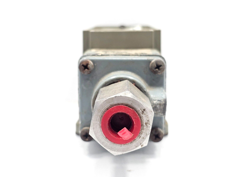 SQUARE D 9012-GQG-3 INDUSTRIAL PRESSURE SWITCH