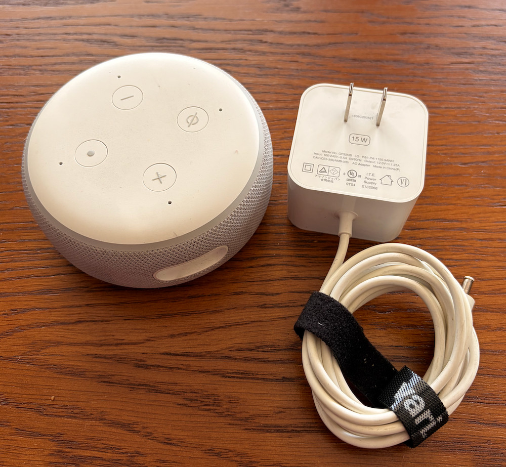 Amazon Echo Dot (3rd Gen) - Smart Speaker (Model D9N29T) - Sandstone/White