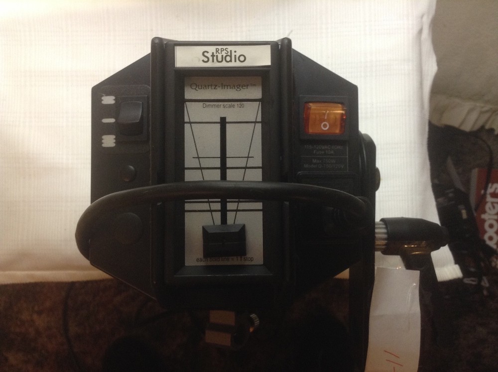 RPS Studio 250-750 Variable Quartz Light