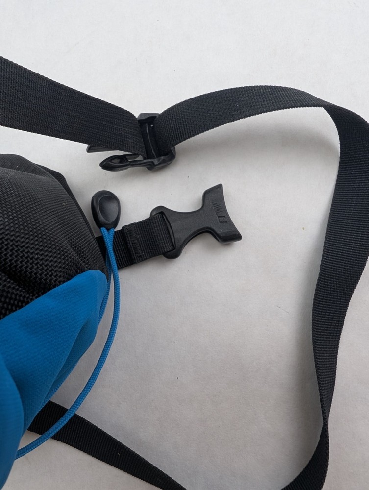 Arc'teryx Ascent Boldering Rock Climbing Chalk Bag