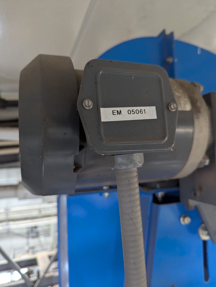 BUCKET ELEVATOR - 24' Universal Industries