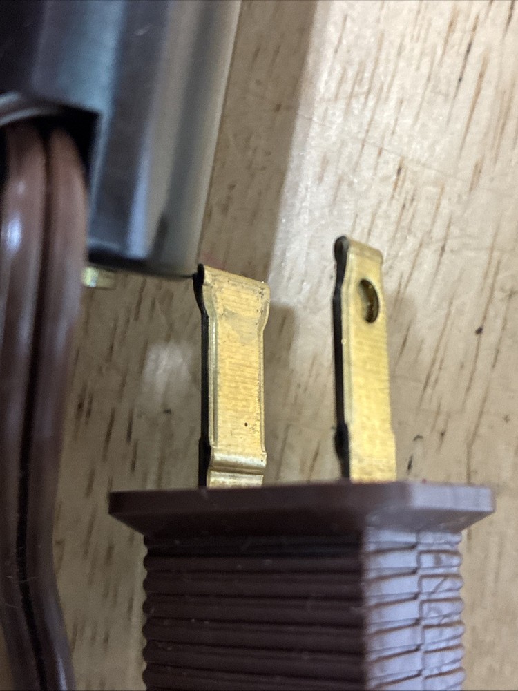 Vintage Cabinet 40w Max Double Light TESTED WORKS 9" Model E