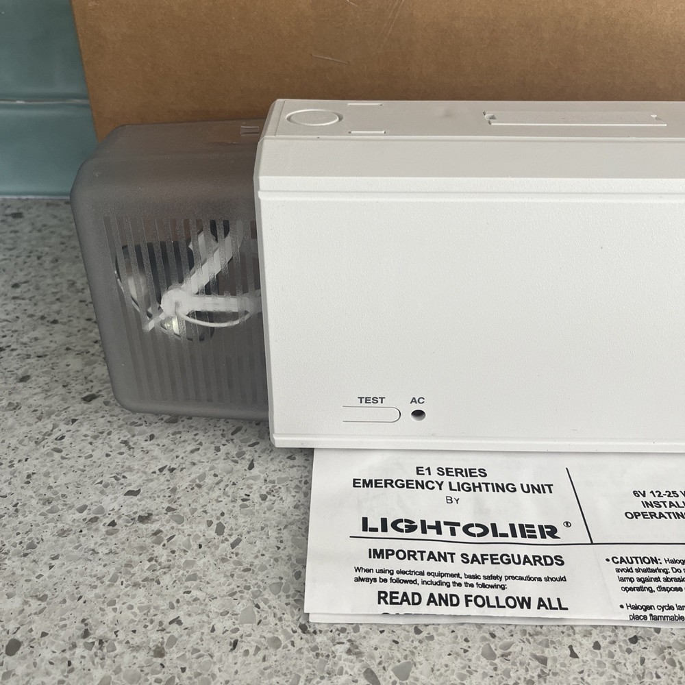 Lightolier Emergency Light E1 Series Model E118LT9W (Read Description)