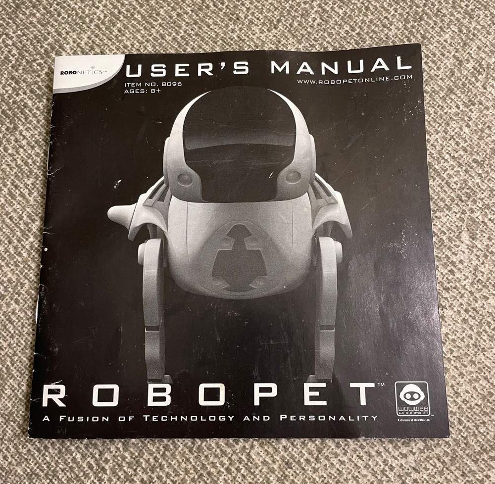 WowWee Robopet 2005 Full Function Interactive Control Dog with Remote - Tested